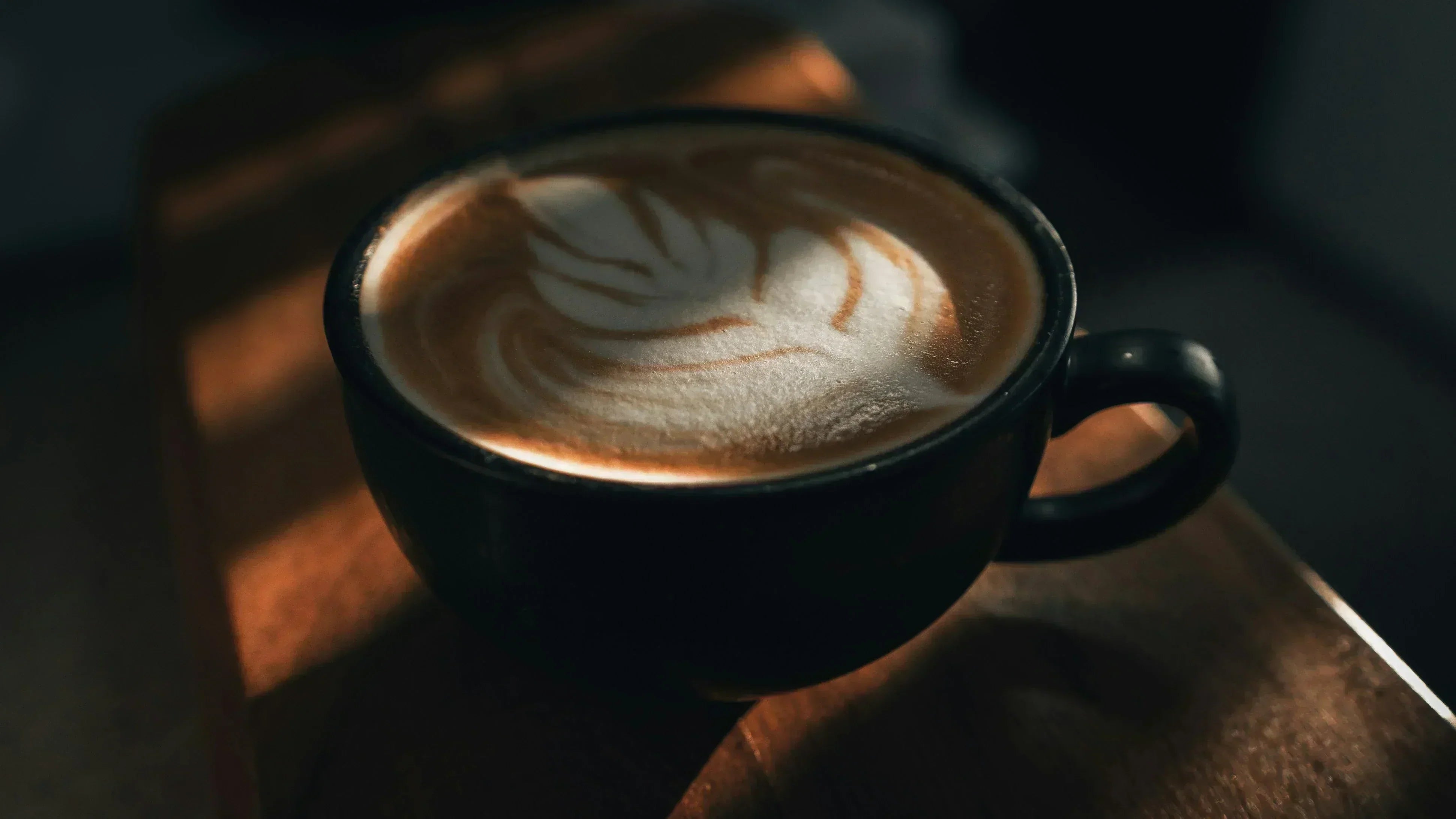 How to Steam Milk with Microfoam for Latte Art